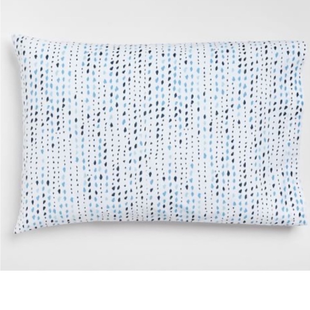 West Elm Organic Cotton Pebble Dots Pillow Cases (2)
